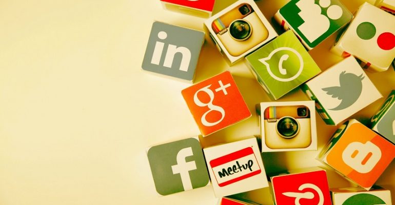 تاثیر شبکه های اجتماعی بر کسب و کار